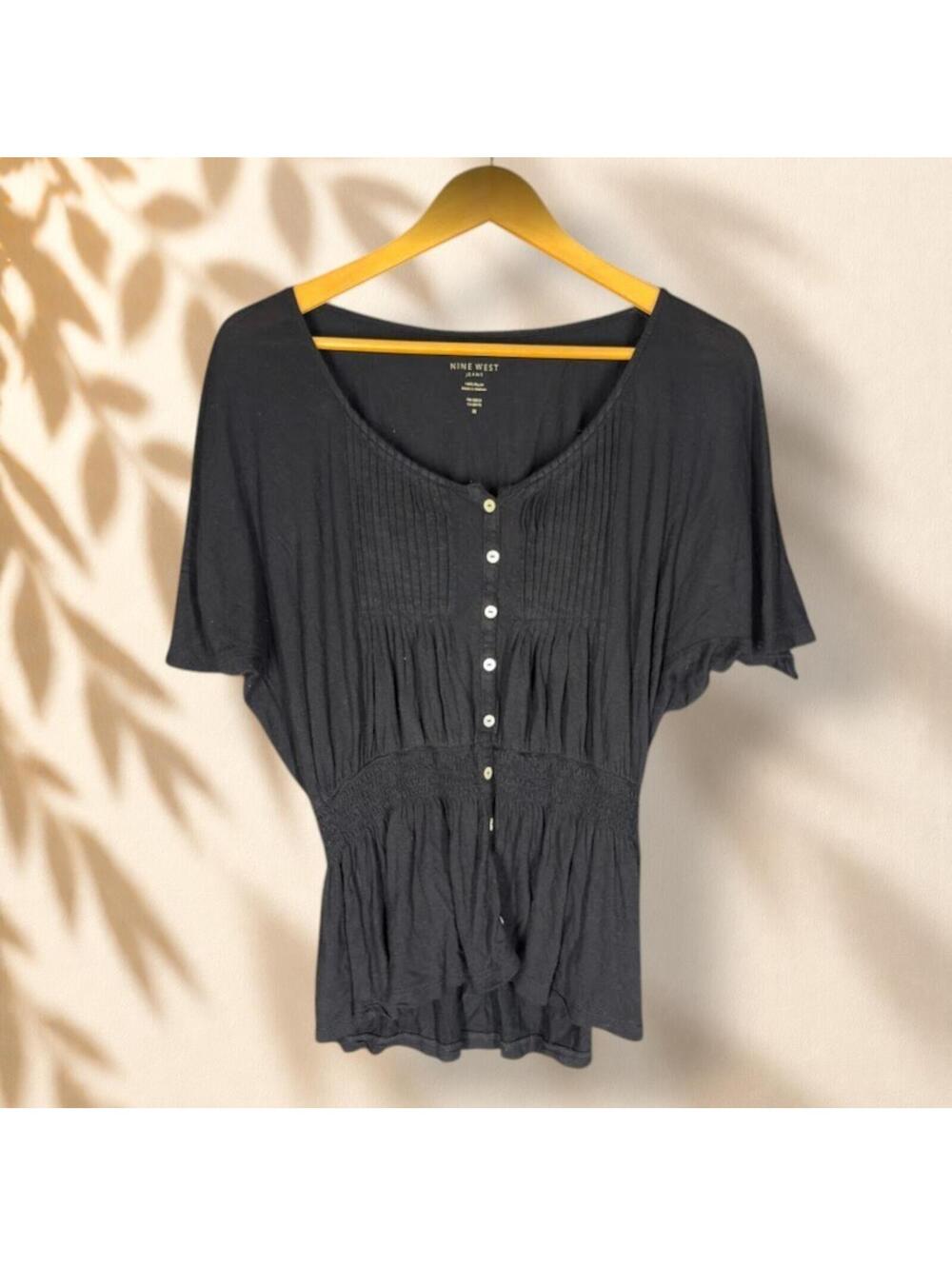 Nine West Button Up Top Women M Medium Black Shorts Sleeve Rayon Round Neck